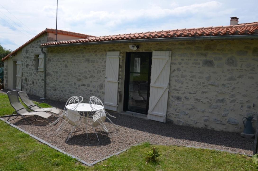 Saint-Hilaire-de-Mortagne La Remise 4 Etoilesヴィラ エクステリア 写真